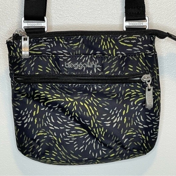 Baggallini Crossbody Bag Small - Picture 2 of 9